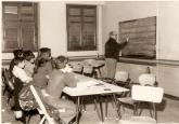 Impartiendo clase en el Consevatorio José Melchor Gomis de Ontinyent. 1977